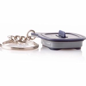 TUPPERWARE KEYCHAIN